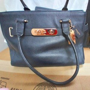 Coach top handle bag (navy)